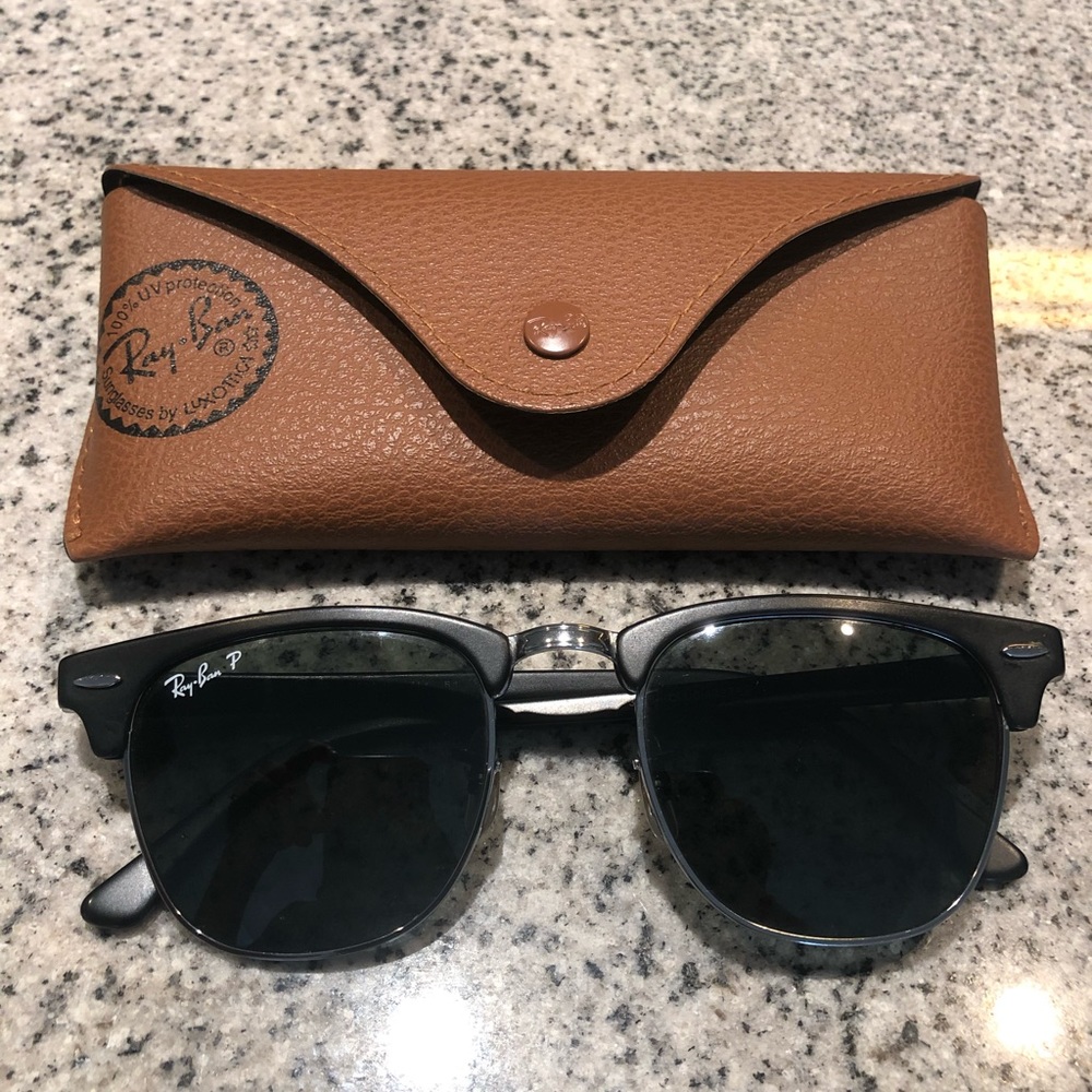 Ray-Ban RB3016 Clubmaster Classic